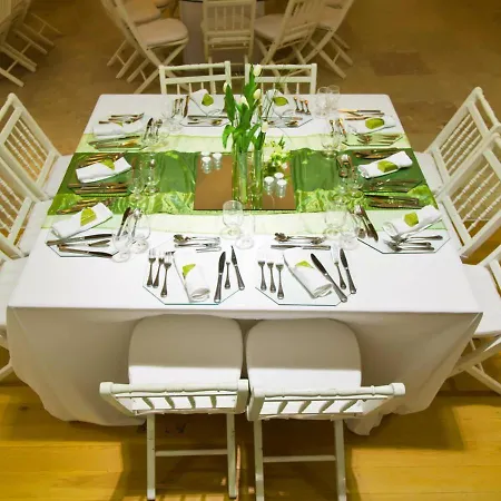 卡帕里卡因纳酒店 酒店